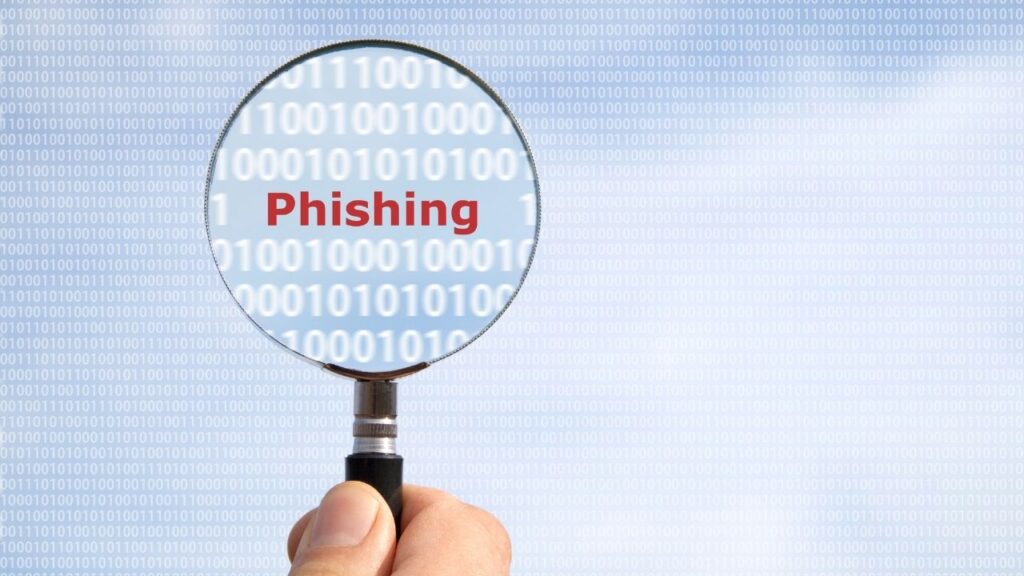 Phishing-Prävention auf Shopify ist entscheidend für den Schutz Ihrer Geschäfts- und Kundendaten. Indem Sie Phishing-Taktiken verstehen, Versuche erkennen, effektive Tools verwenden, Best Practices anwenden, Ihr Team schulen und einen robusten Reaktionsplan haben, können Sie Ihren Shopify-Shop vor Phishing-Angriffen schützen. Bleiben Sie wachsam und proaktiv in Ihren Bemühungen, eine sichere E-Commerce-Umgebung zu gewährleisten.